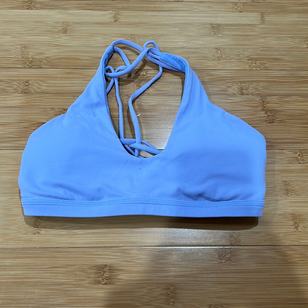 Lululemon sports bra (lavender)!